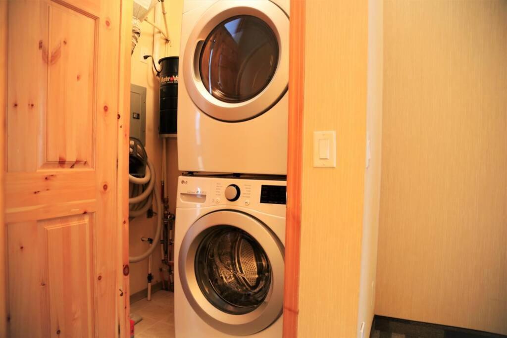 Mountainview -Privatechalet Sleep7- 5Min To Dt Vacation Home Canmore Eksteriør bilde