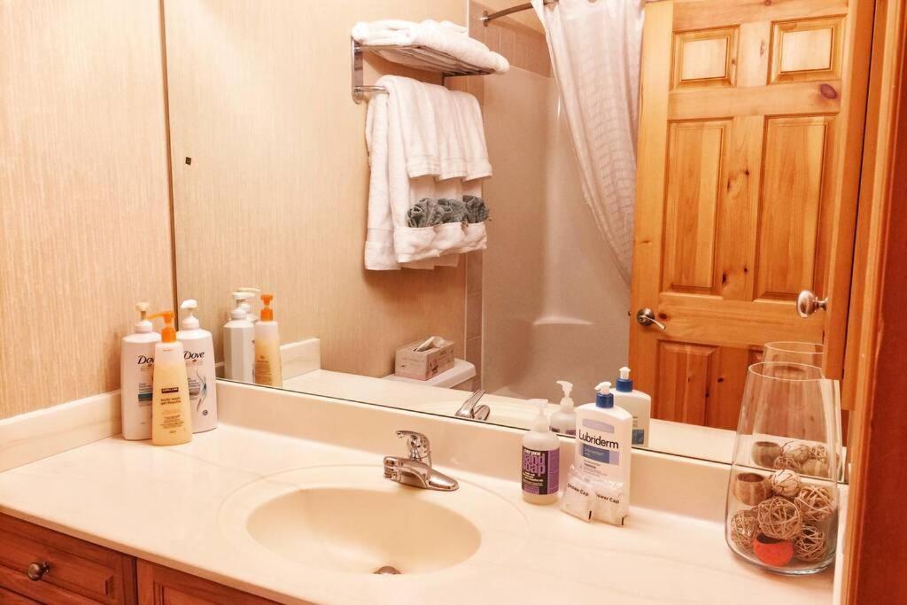 Mountainview -Privatechalet Sleep7- 5Min To Dt Vacation Home Canmore Eksteriør bilde
